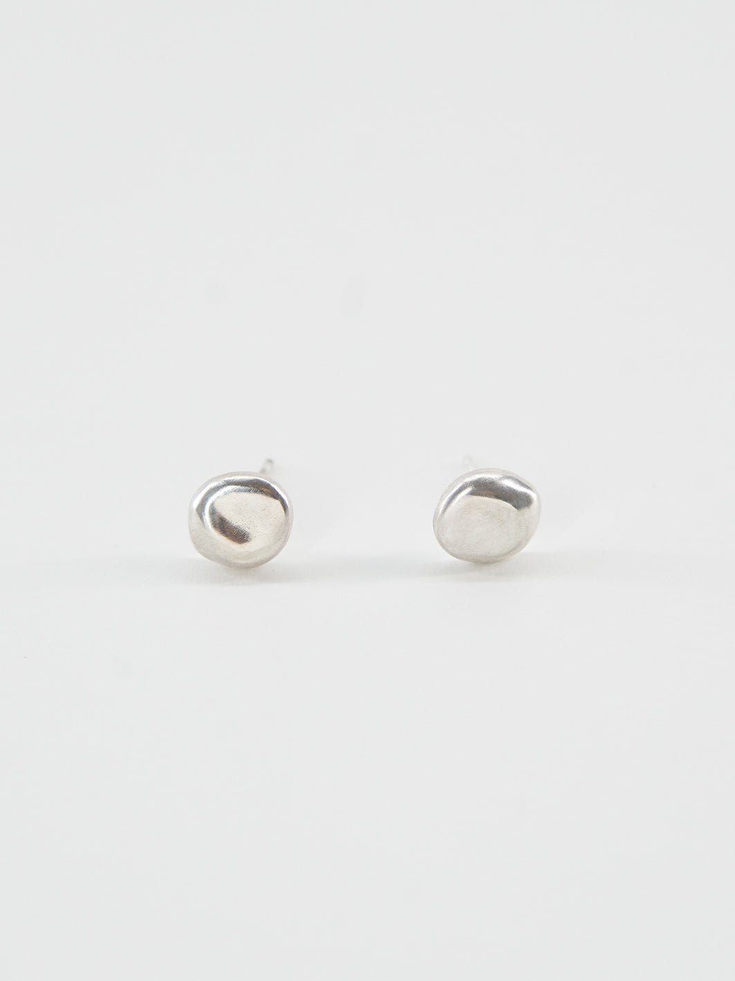 Dune Studs