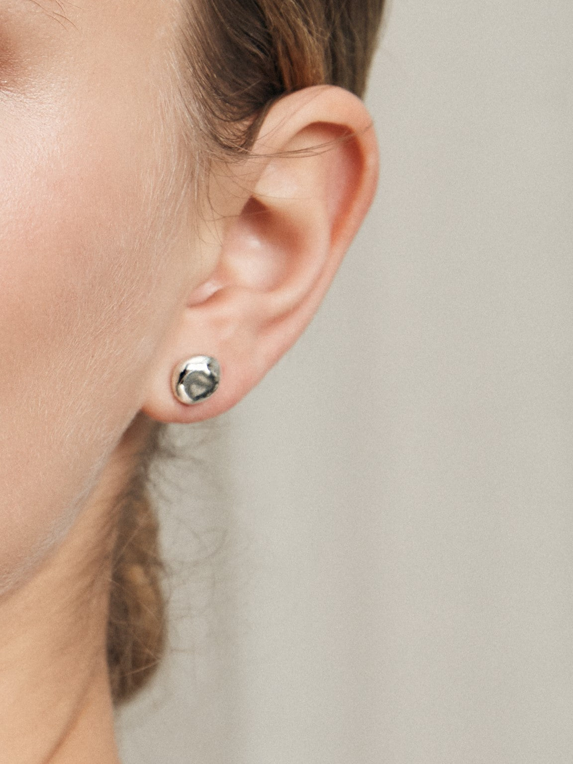 Dune Studs