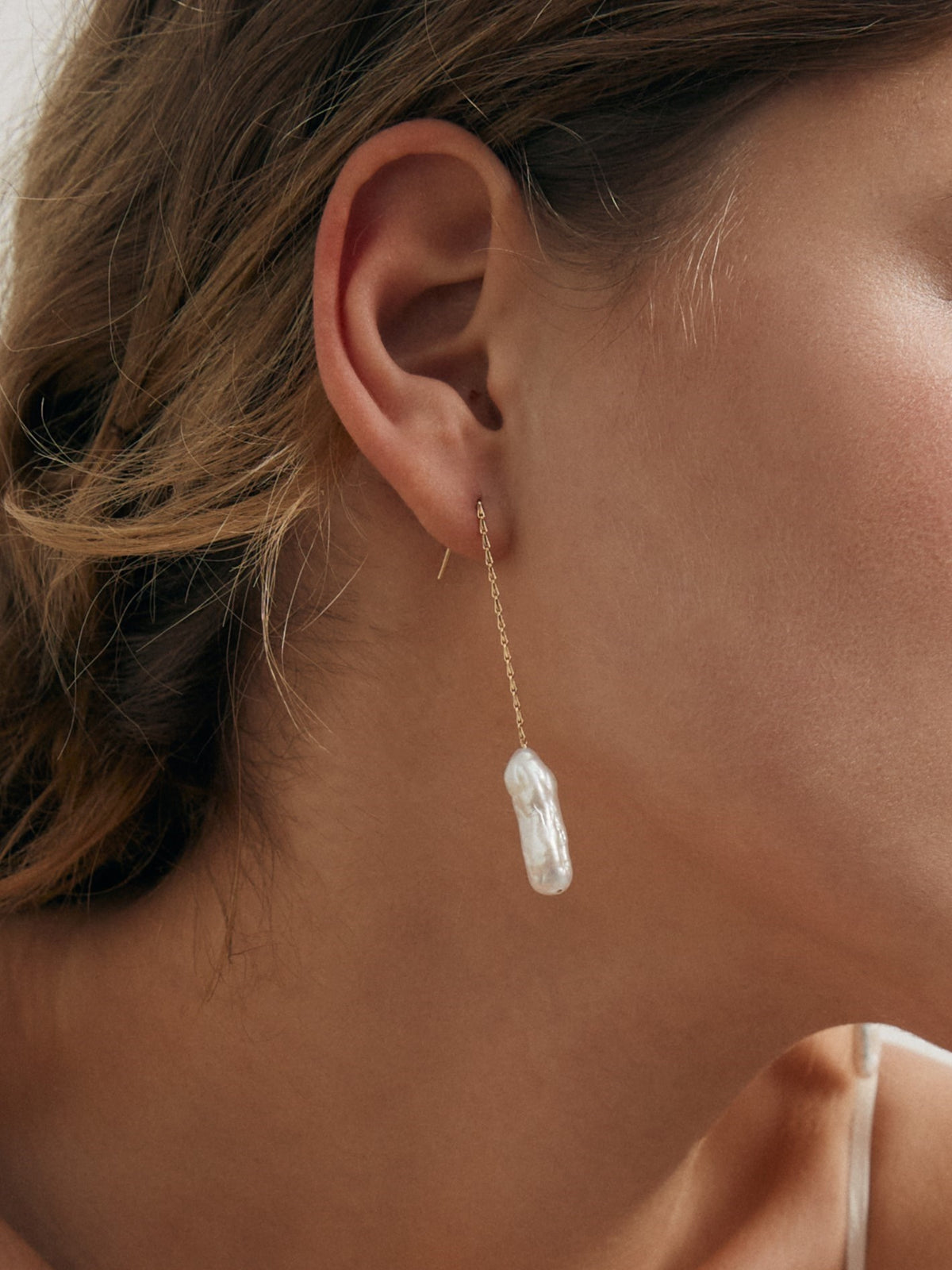 Auster Earrings